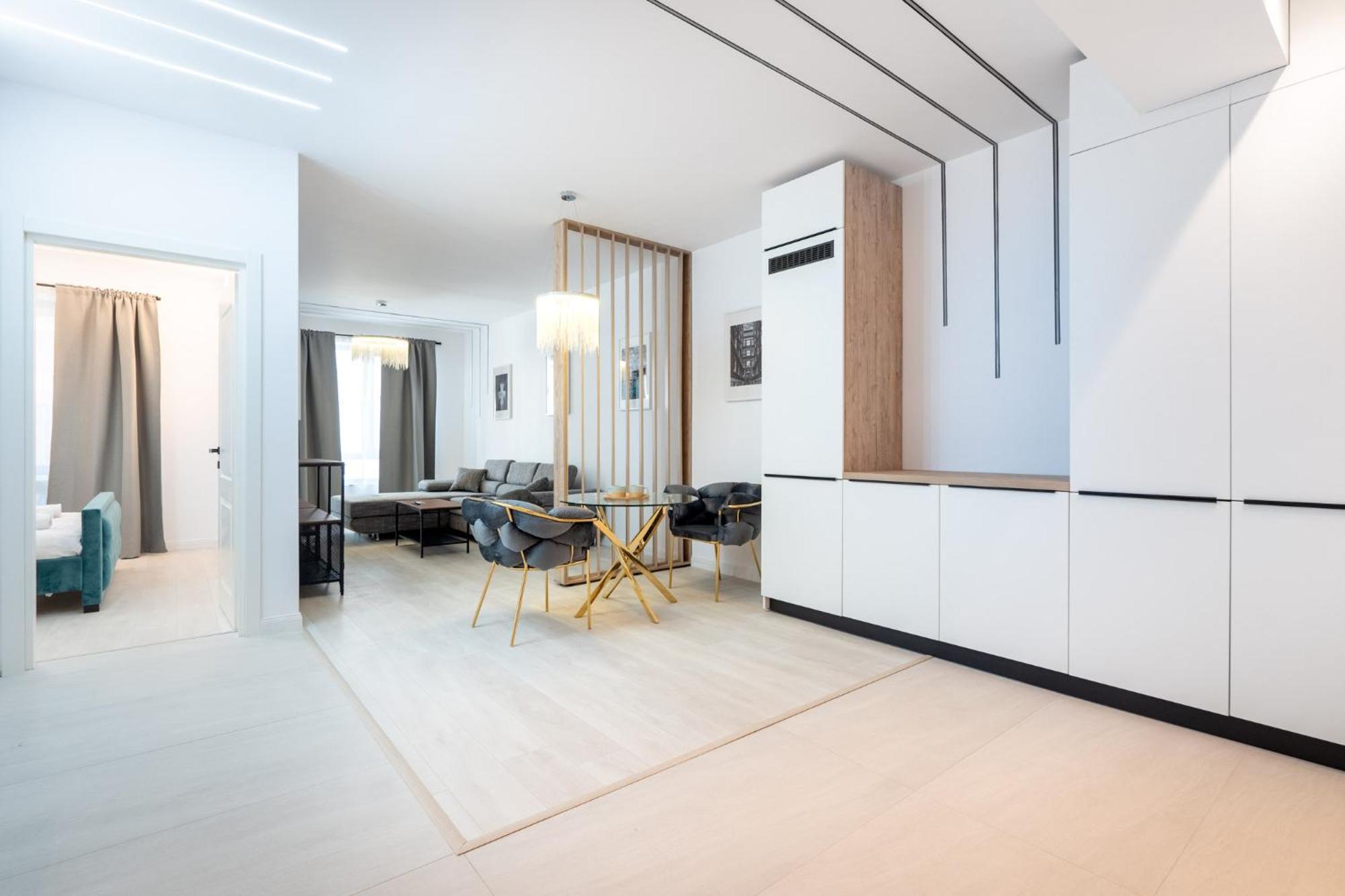 Viapipera - Modern On Pipera Blvd Bucharest